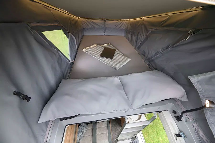 2025 Endeavour Models - B65 Interior